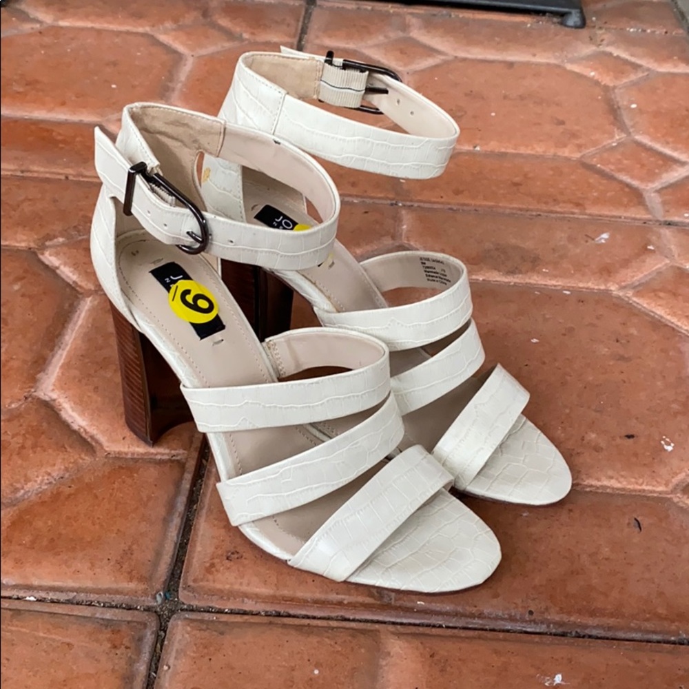 Jones New York Block Heel Sandals